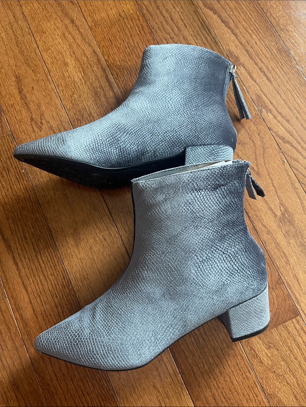NWOT - Women’s Slate Blue Snakeskin Bootie